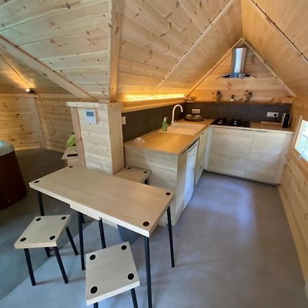 Les Hebergements Insolites Taradeau Exterior photo